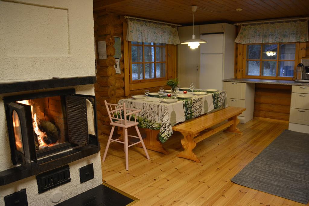 Lomapesae Cottages Pertunmaa Pokoj fotografie